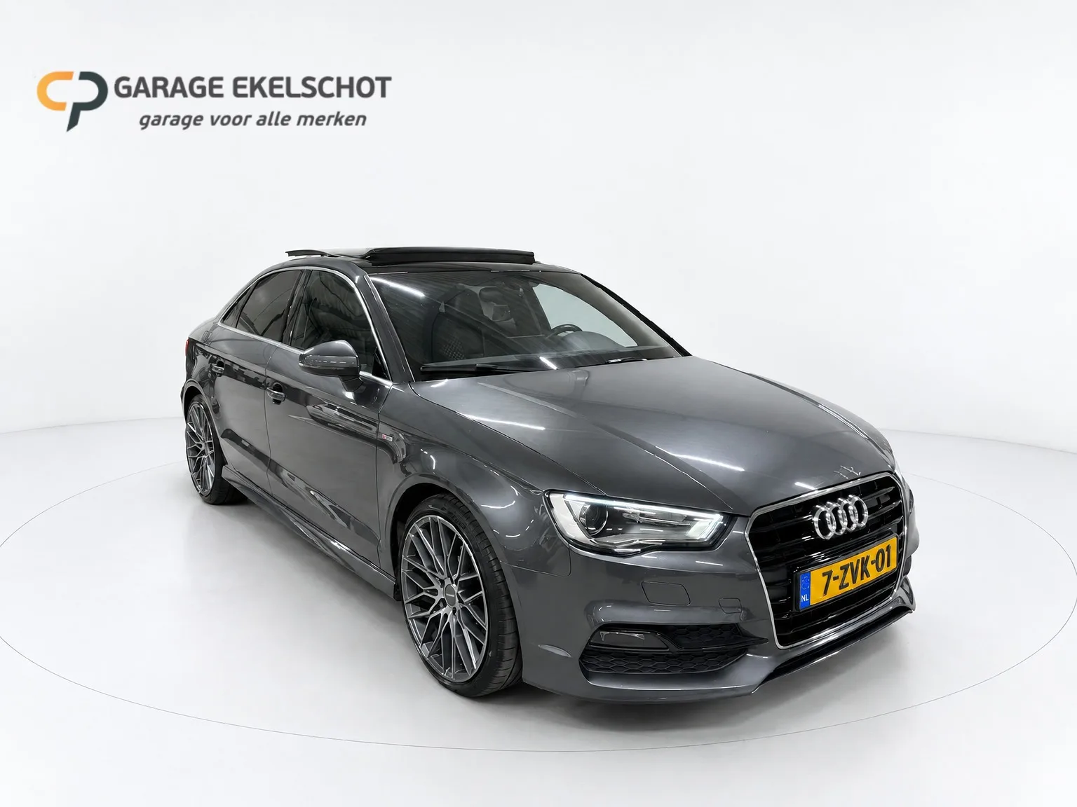 Audi A3 (2015) — foto 1