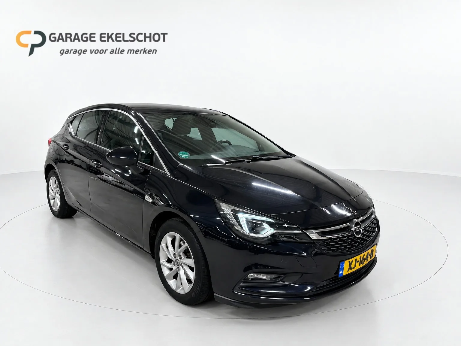 Opel Astra (2019) — foto 1