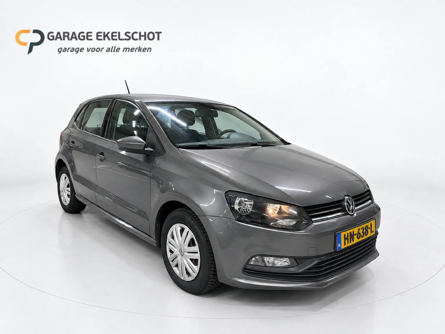 Volkswagen Polo (2014) — foto 1
