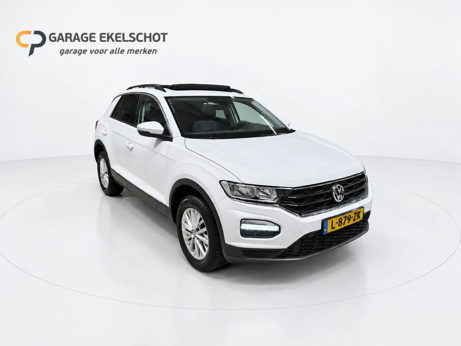 Volkswagen T-Roc (2020) — foto 1