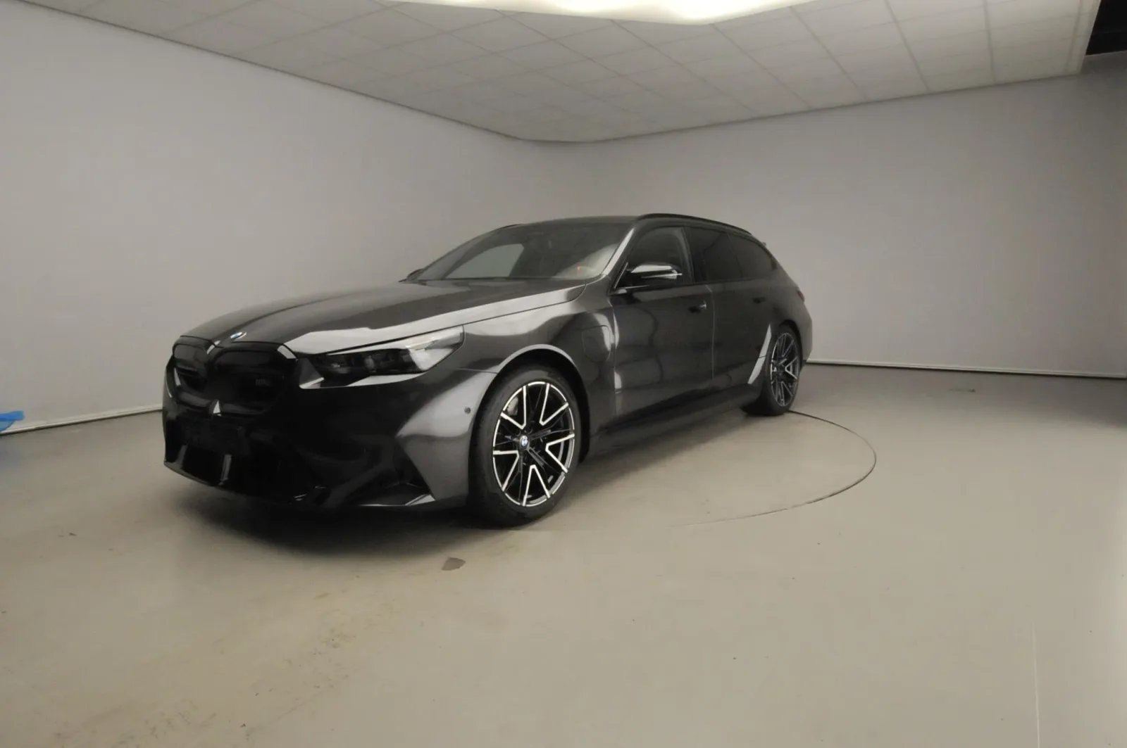 BMW M5 (2026) — foto 1