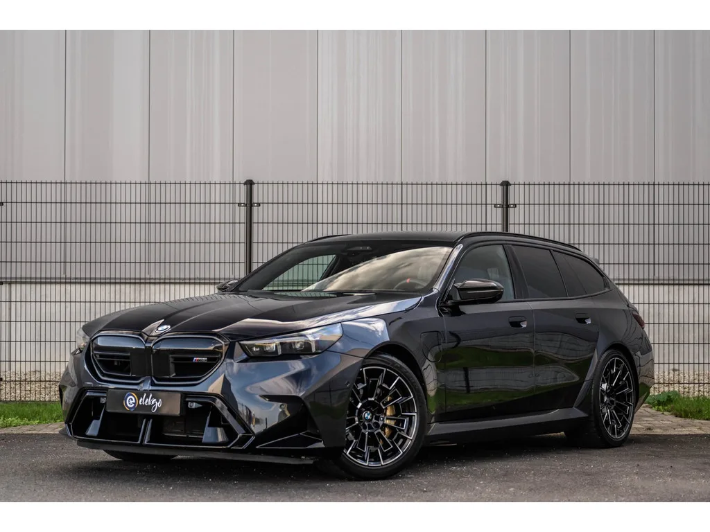 BMW M5 (2025) — foto 1