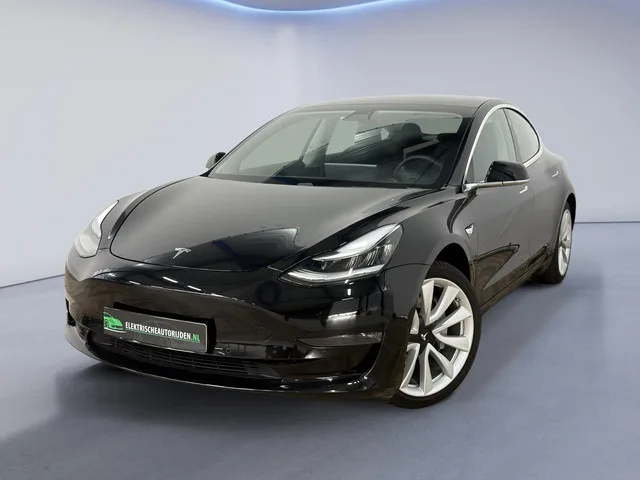 Tesla Model 3 (2019) — foto 1