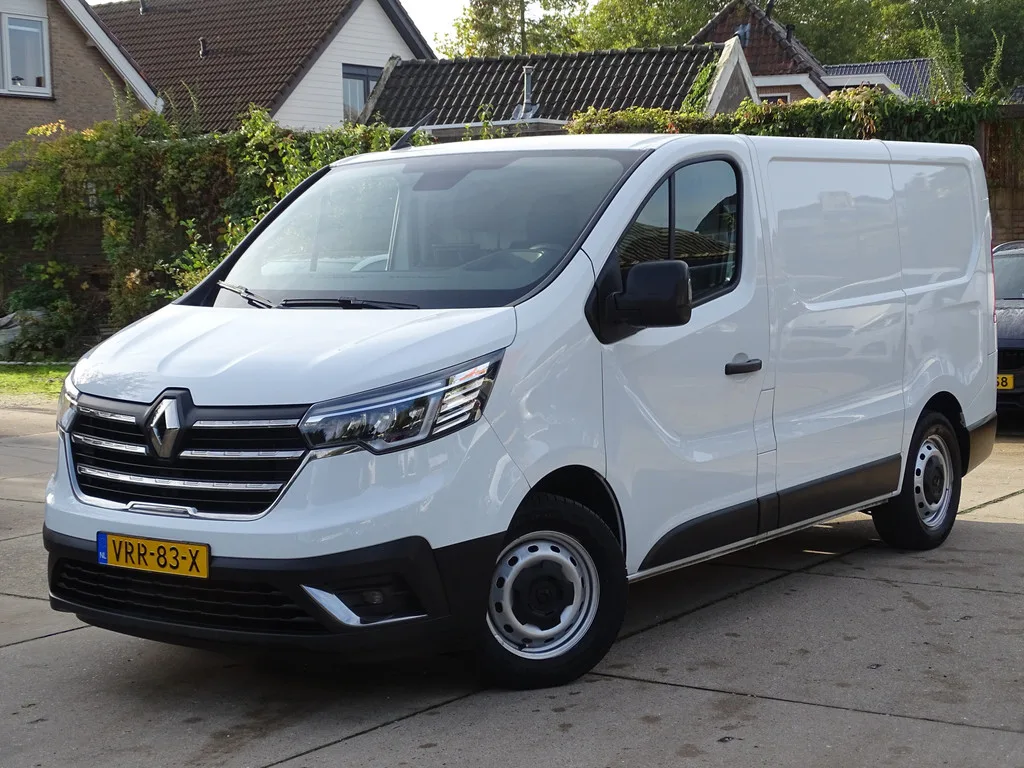 Renault Trafic (2022) — foto 1