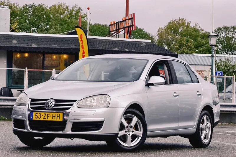 Volkswagen Jetta (2008)