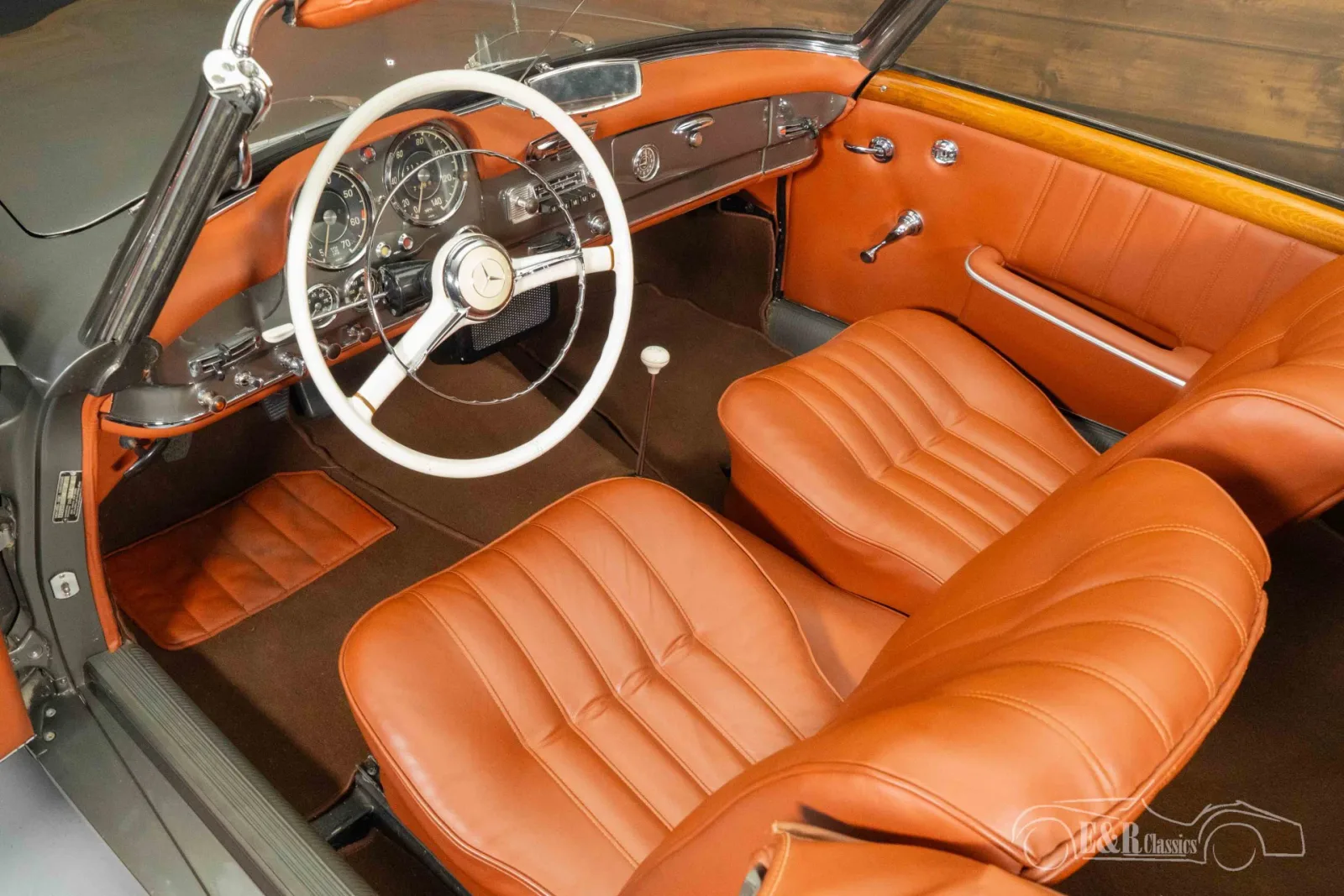 Mercedes-Benz SL-Klasse (1962) — foto 1