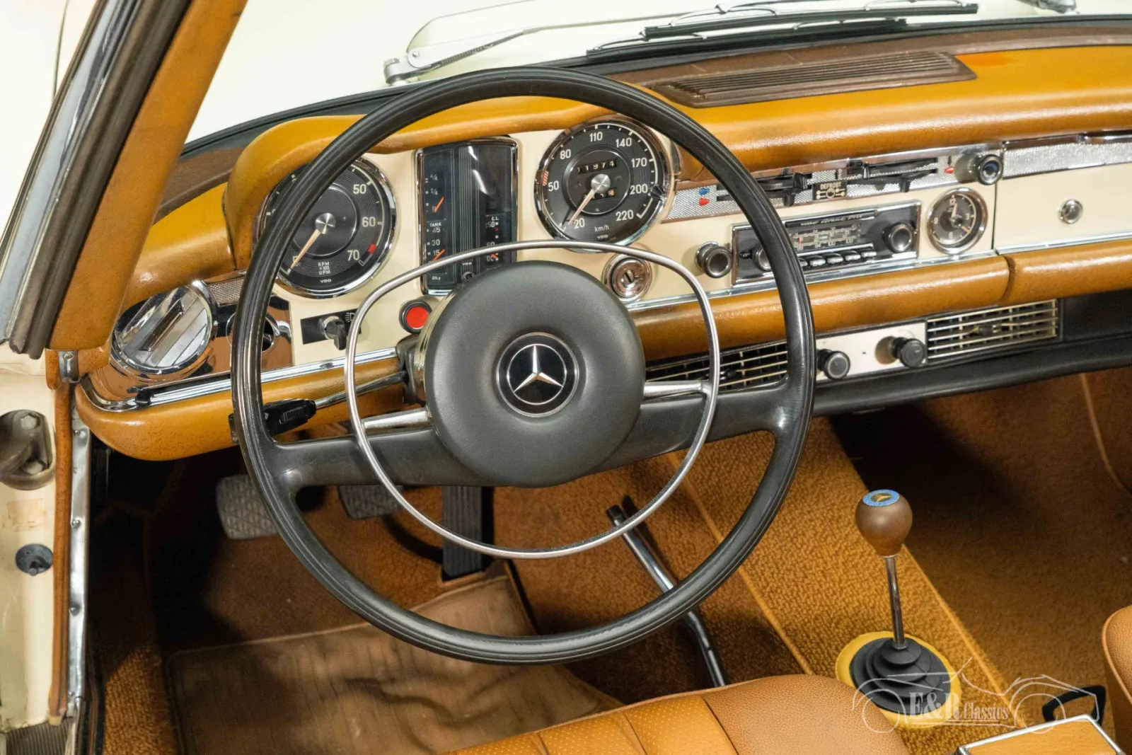 Mercedes-Benz SL-Klasse (1970) — foto 1