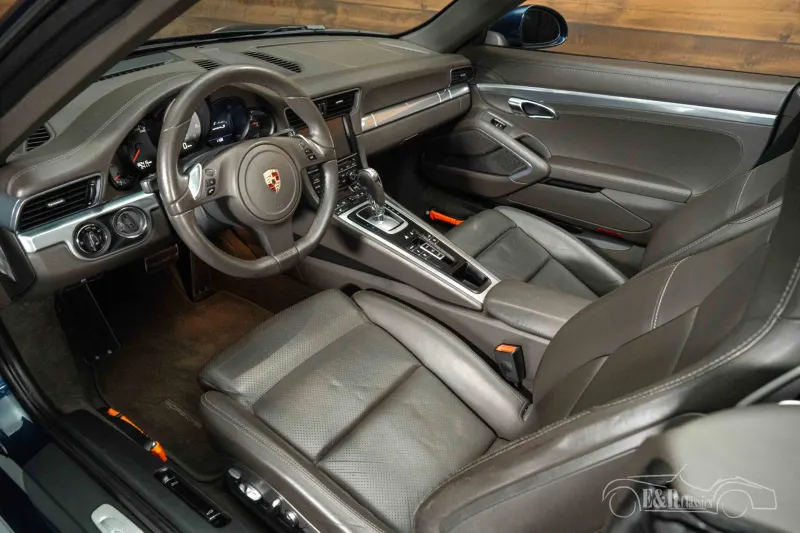 Porsche 911 (2012)