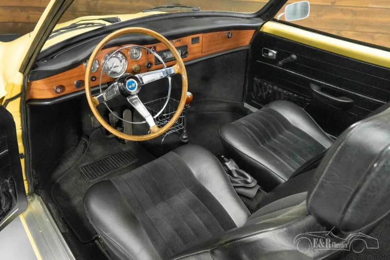 Volkswagen Karmann Ghia (1971)