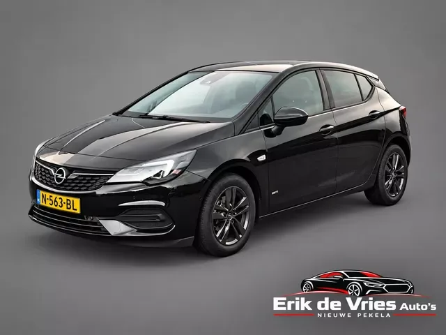 Opel Astra (2021) — foto 1