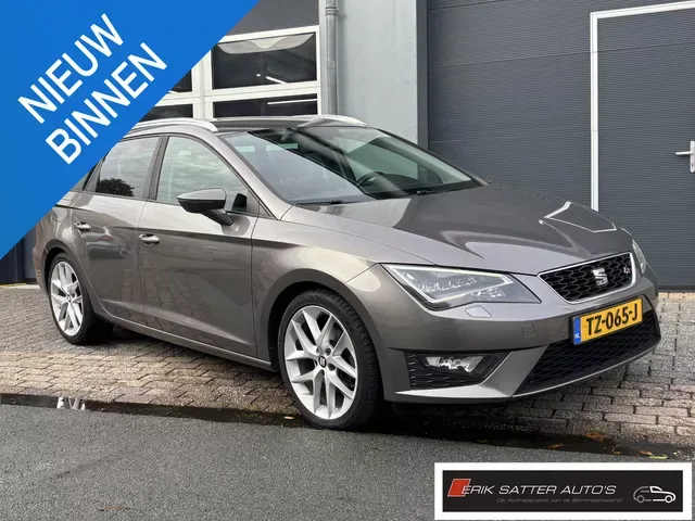 SEAT Leon (2015) — foto 1
