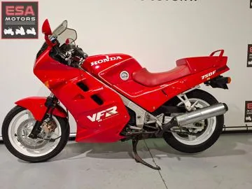 Honda VFR 750 F (1990) — foto 1