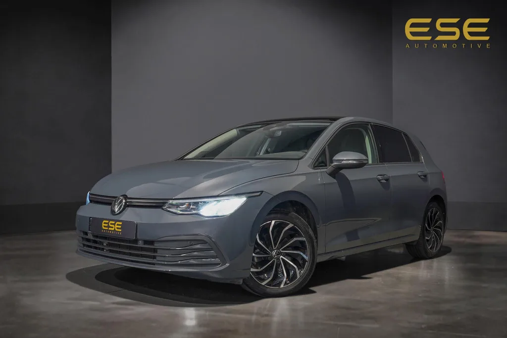 Volkswagen Golf (2023) — foto 1