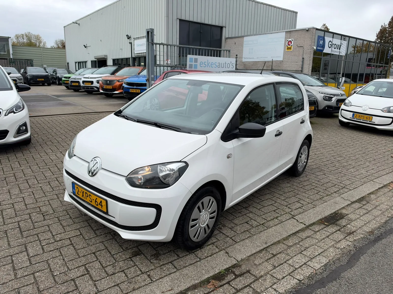 Volkswagen Up! (2014) — foto 1