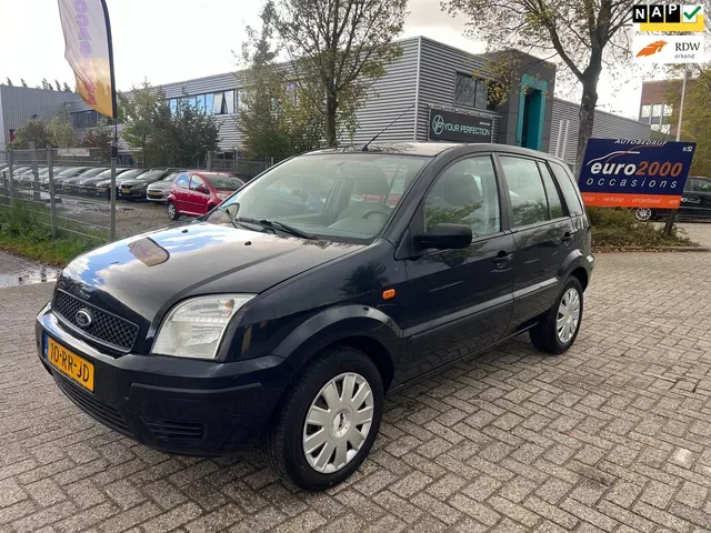 Ford Fusion (2005) — foto 1