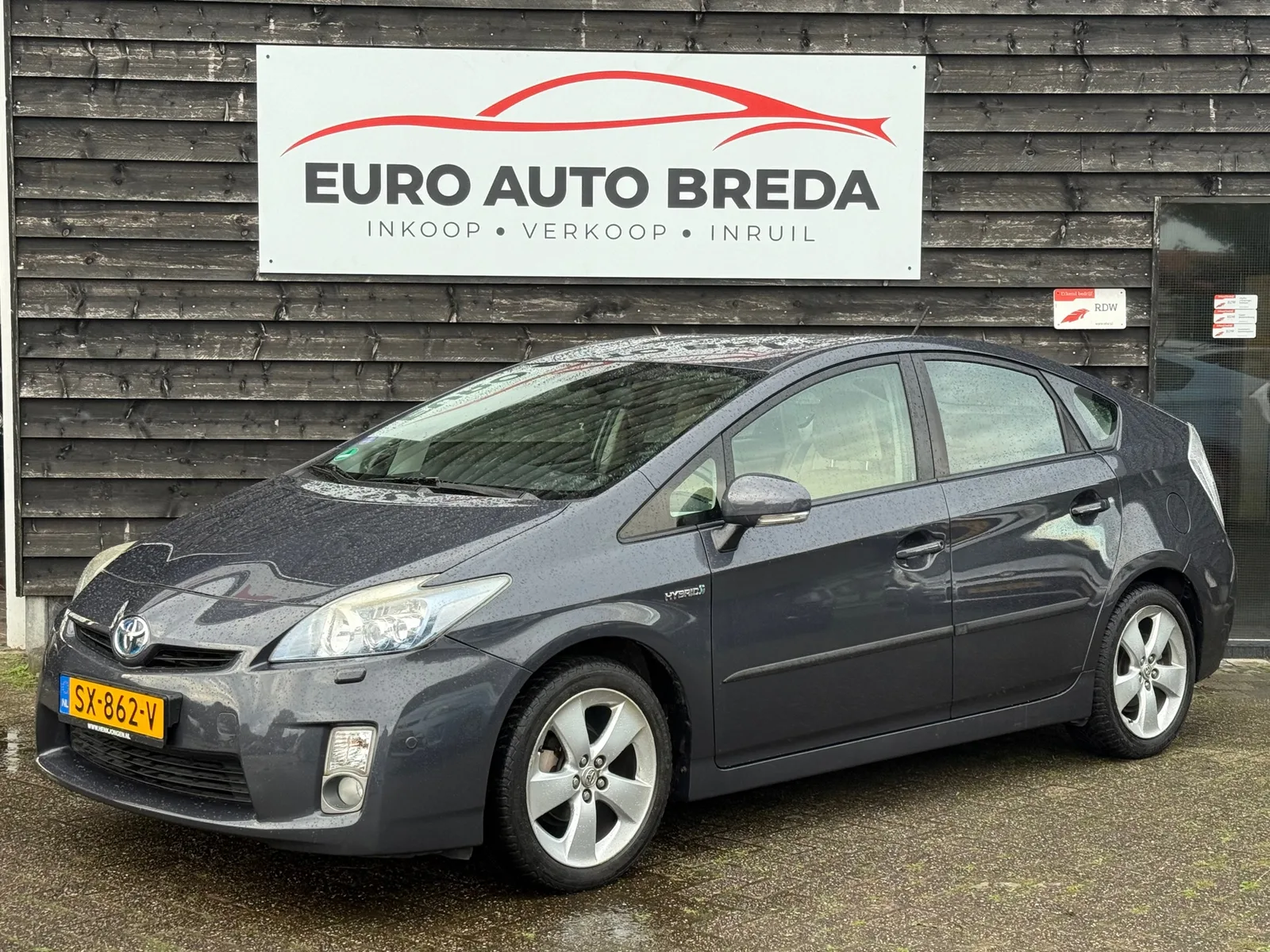 Toyota Prius (2011) — foto 1