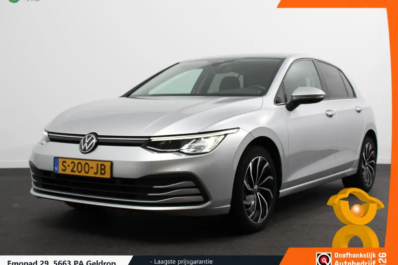 Volkswagen Golf (2023)