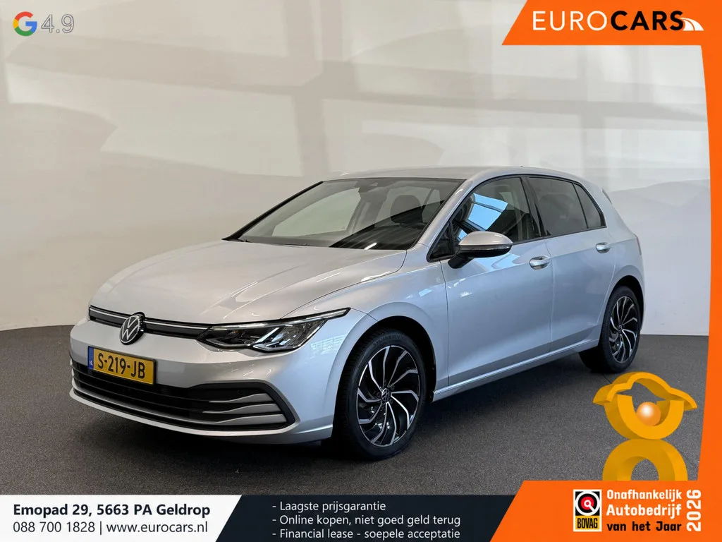 Volkswagen Golf (2023) — foto 1