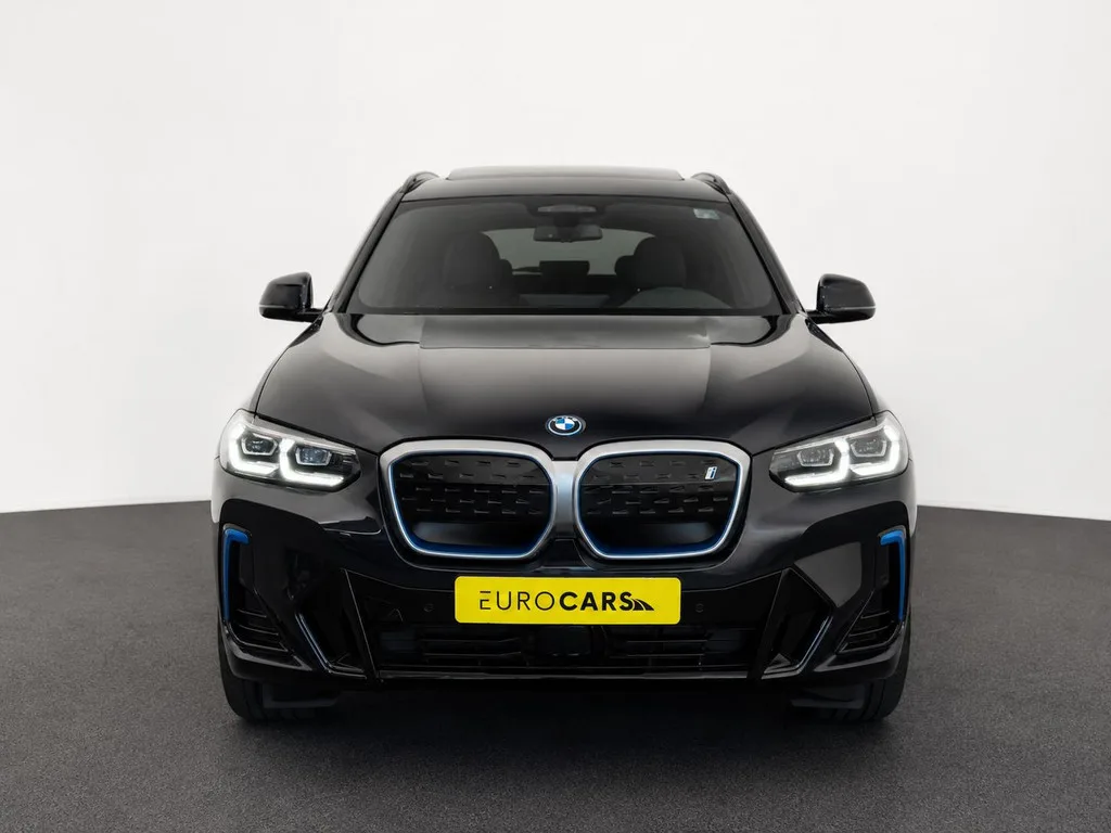 BMW iX3 (2023) — foto 1