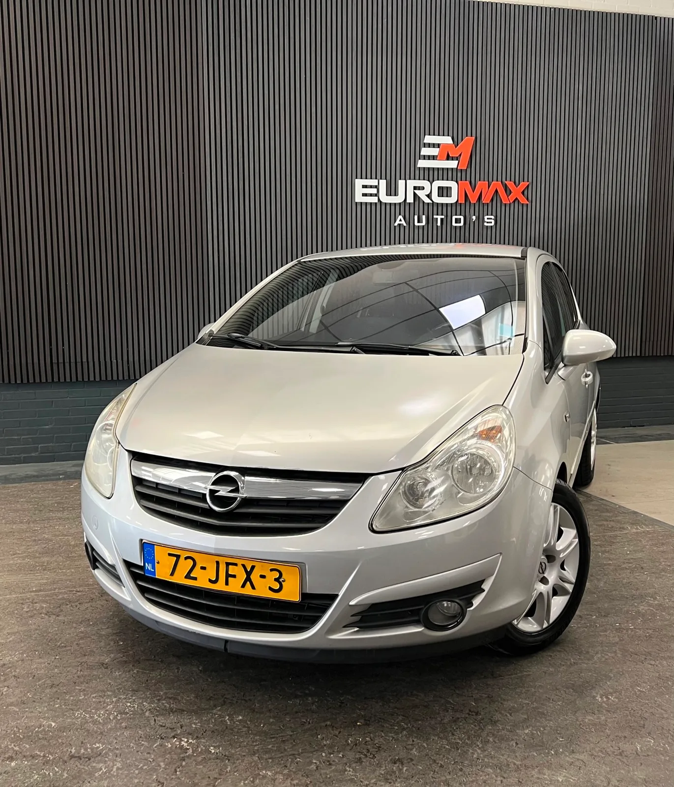 Opel Corsa (2009) — foto 1