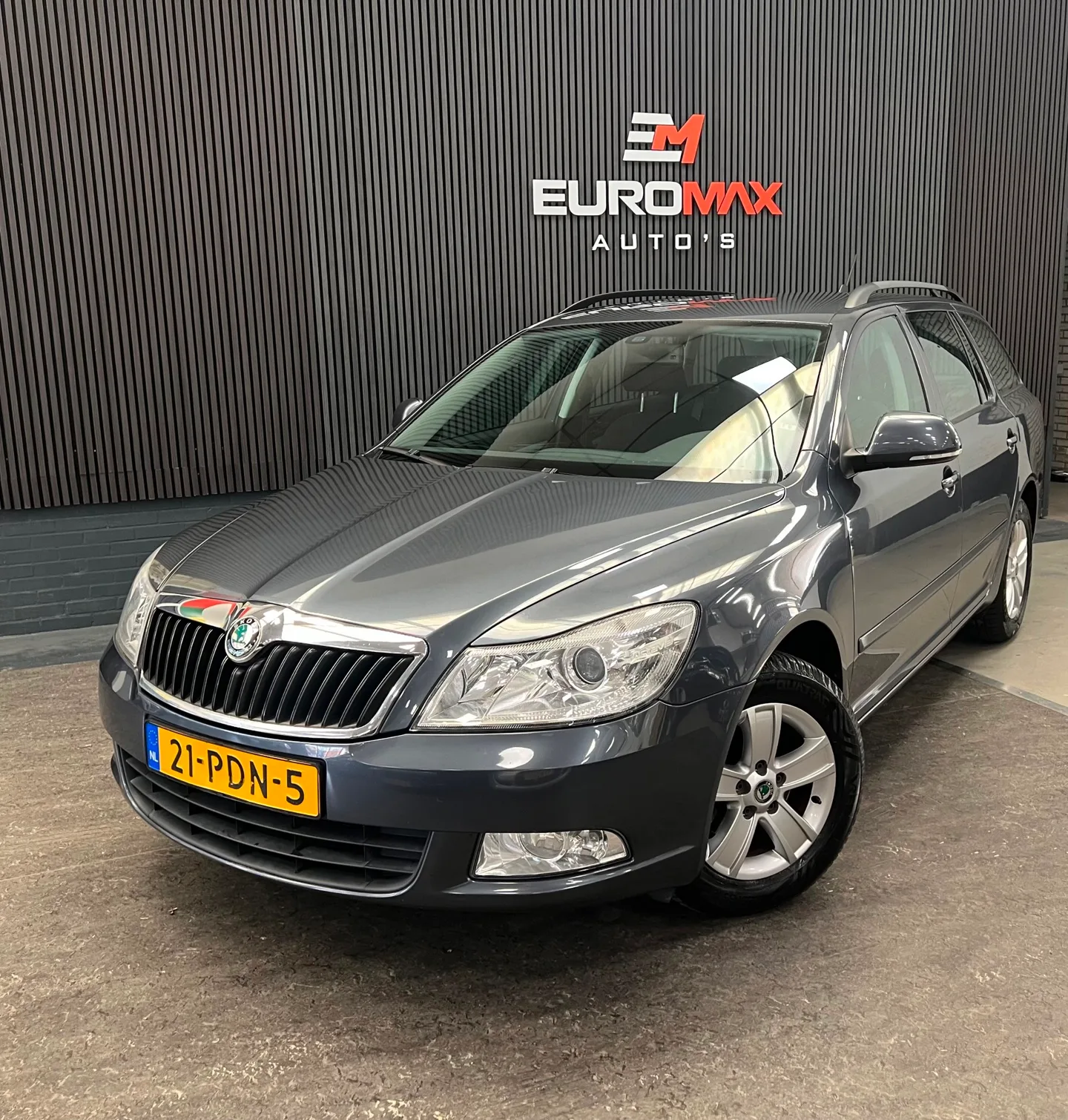 Škoda Octavia (2011) — foto 1