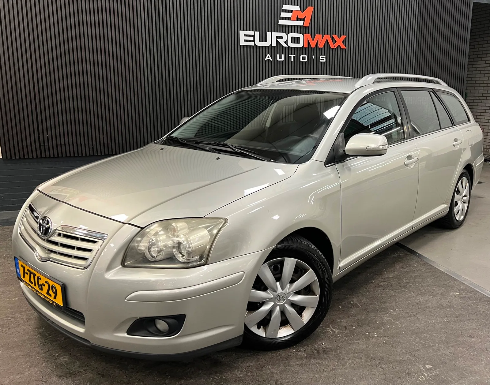 Toyota Avensis (2008) — foto 1