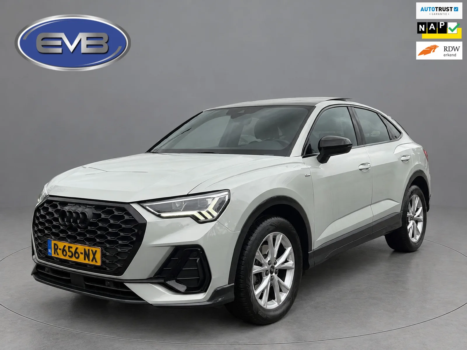 Audi Q3 Sportback (2022) — foto 1