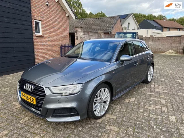 Audi A3 (2017) — foto 1