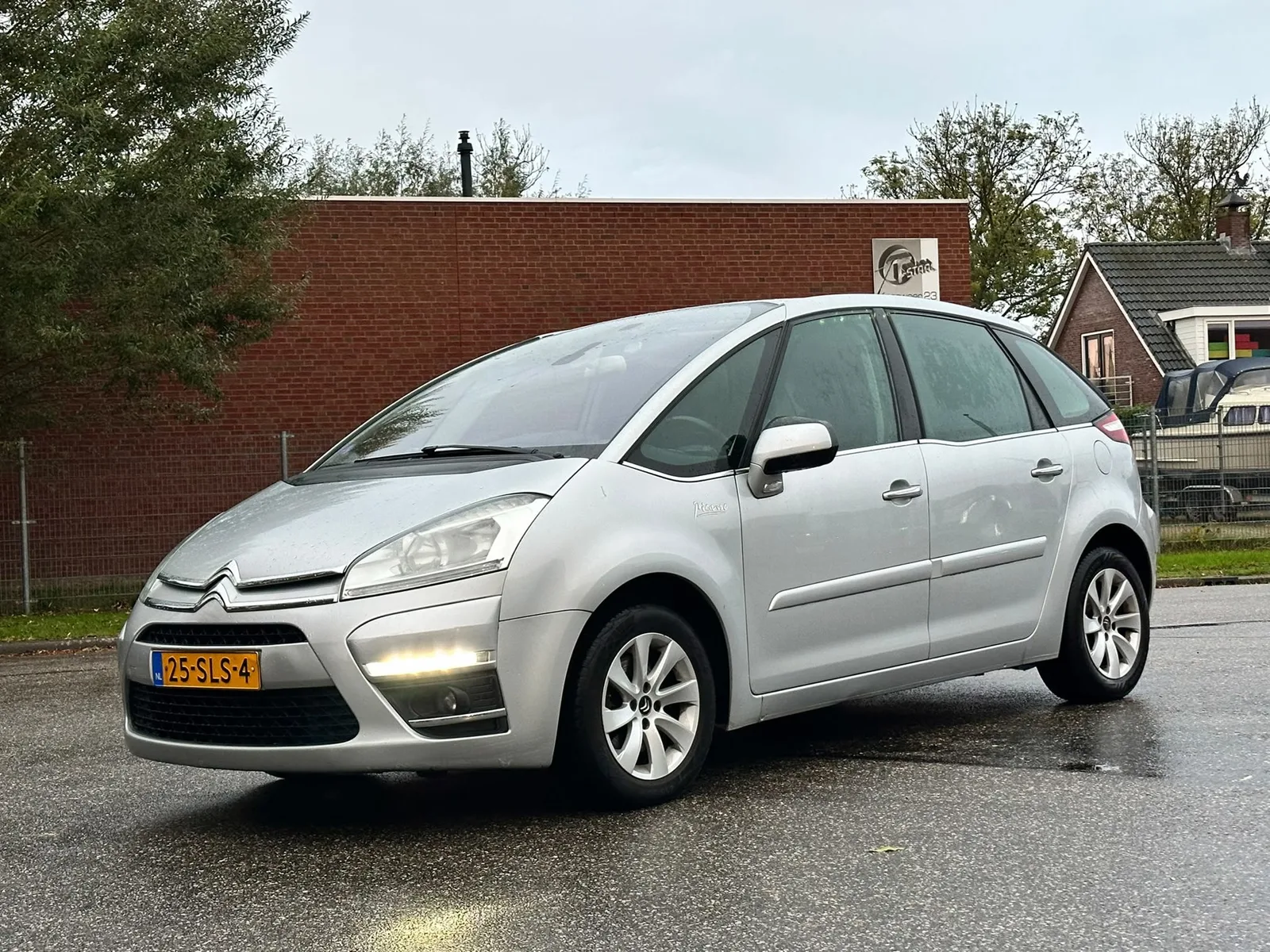 Citroën C4 Picasso (2011) — foto 1