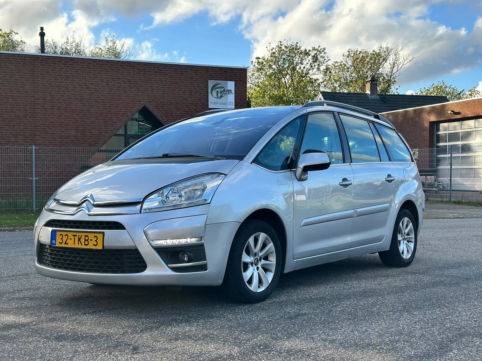 Citroën Grand C4 Picasso (2012) — foto 1