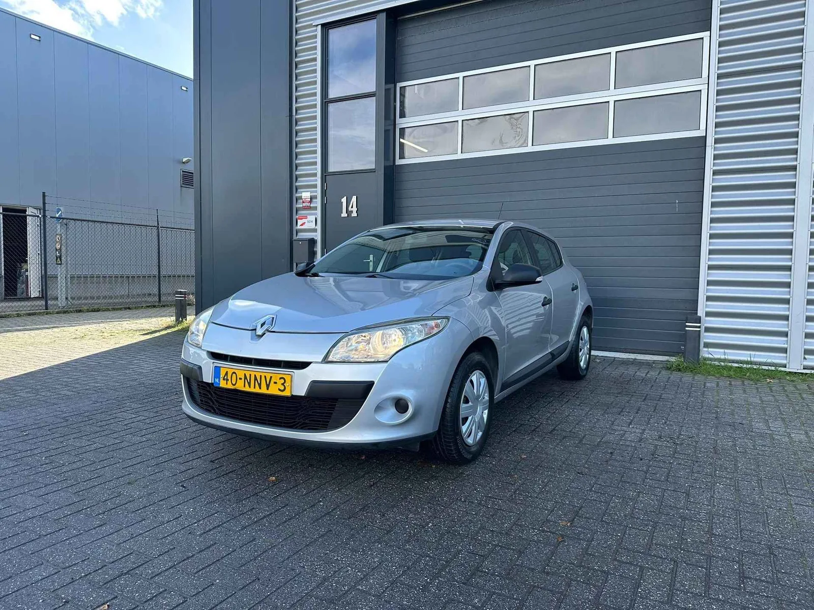 Renault Mégane (2010) — foto 1