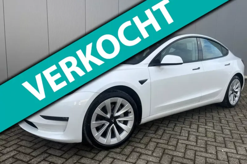 Tesla Model 3 (2020)