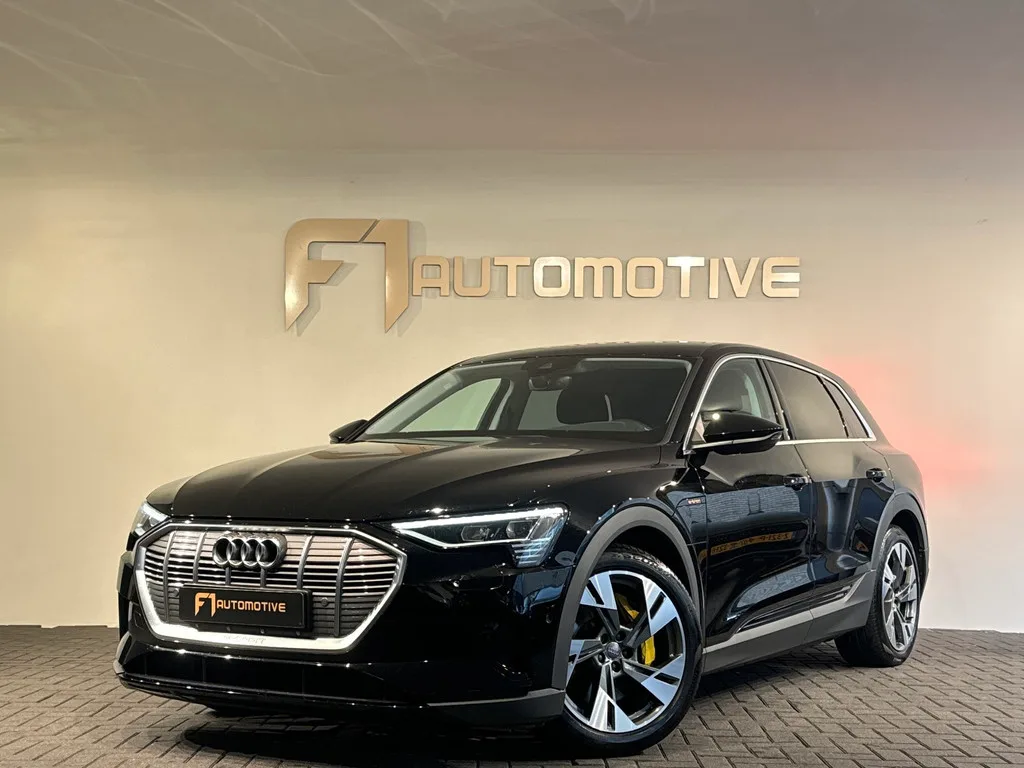 Audi e-tron (2023) — foto 1