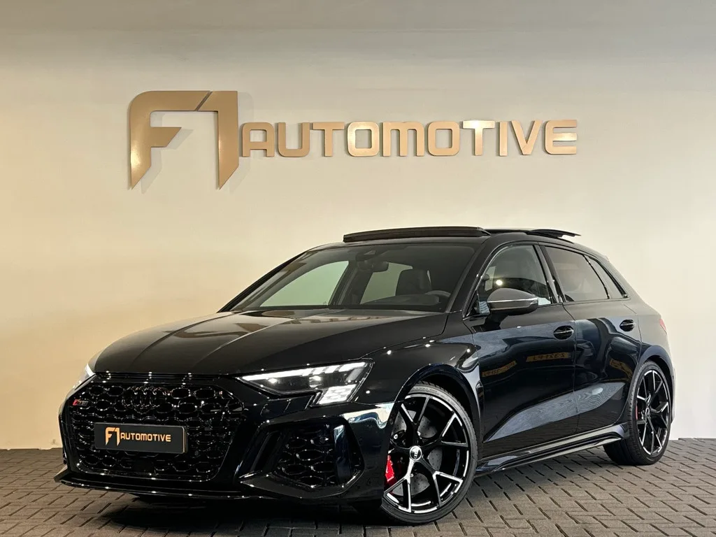 Audi RS 3 (2022) — foto 1