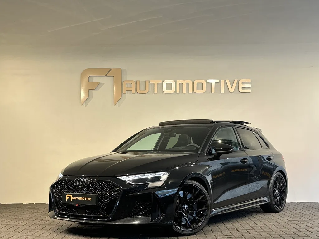 Audi RS 3 (2025) — foto 1