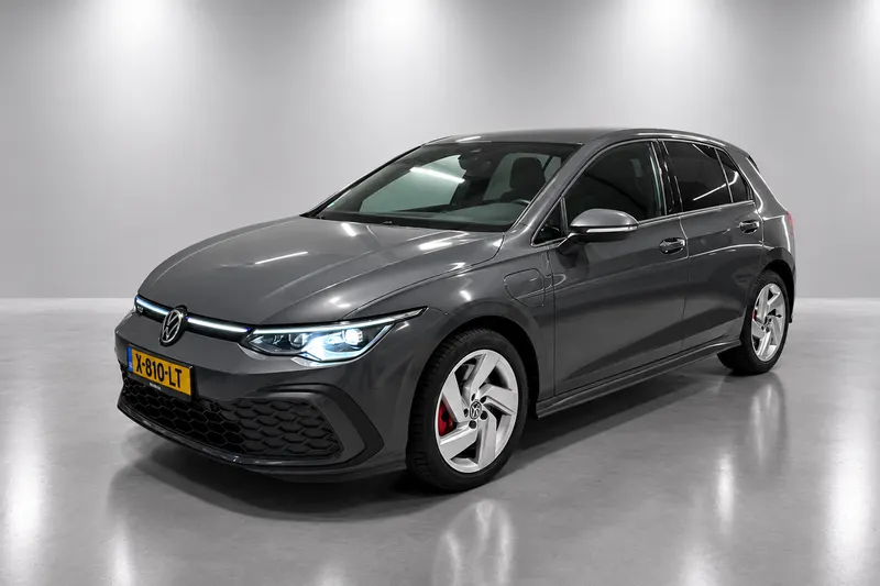 Volkswagen Golf (2021)