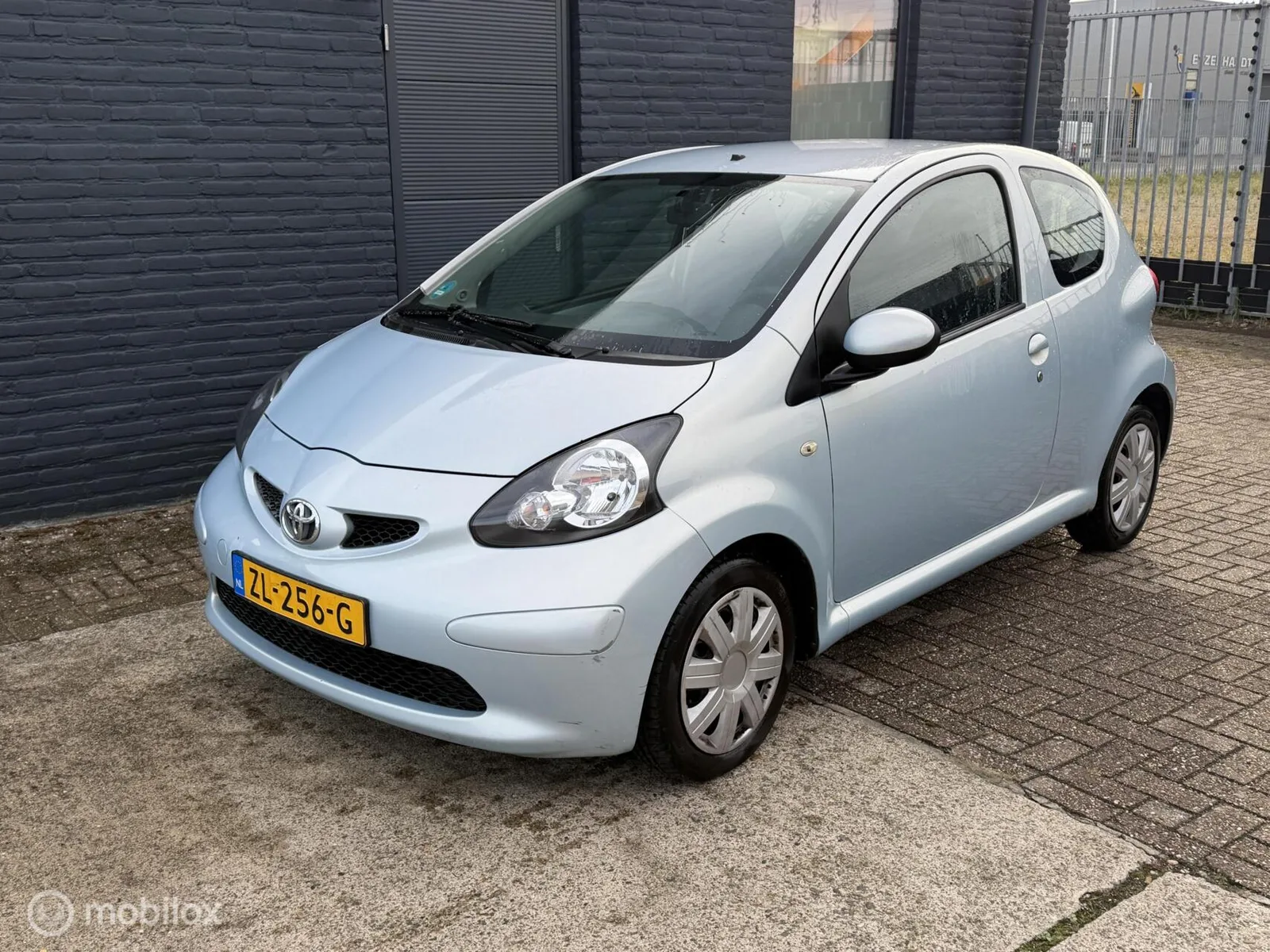 Toyota Aygo (2006) — foto 1