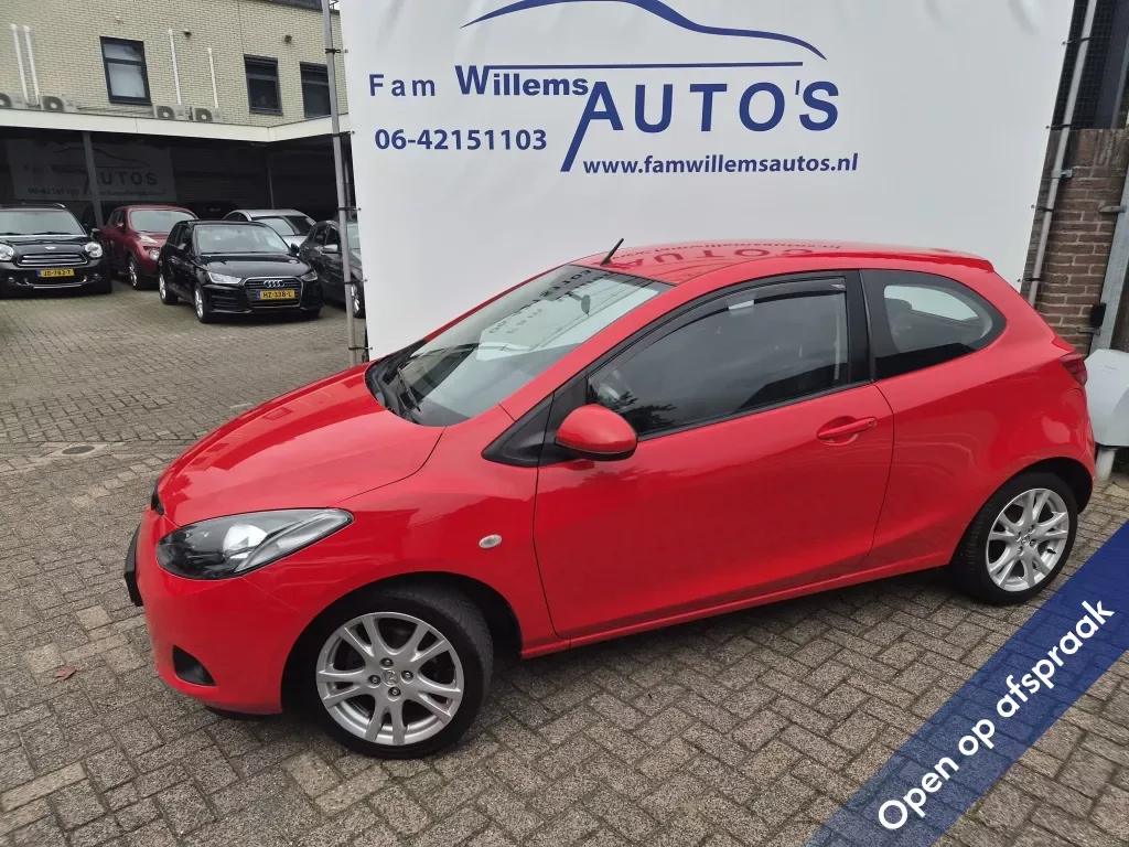 Mazda 2 (2008) — foto 1