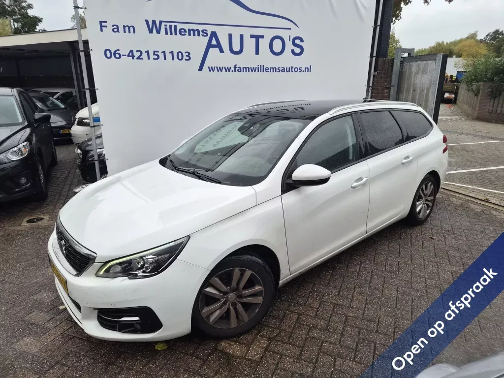 Peugeot 308 (2018) — foto 1
