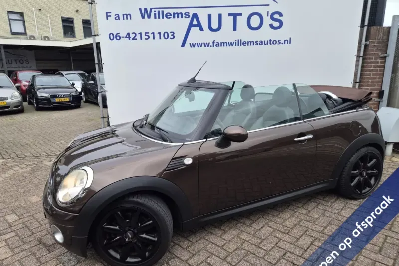 MINI Cabrio (2010)