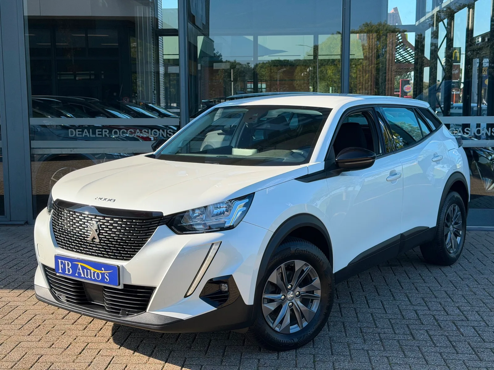Peugeot 2008 (2022) — foto 1