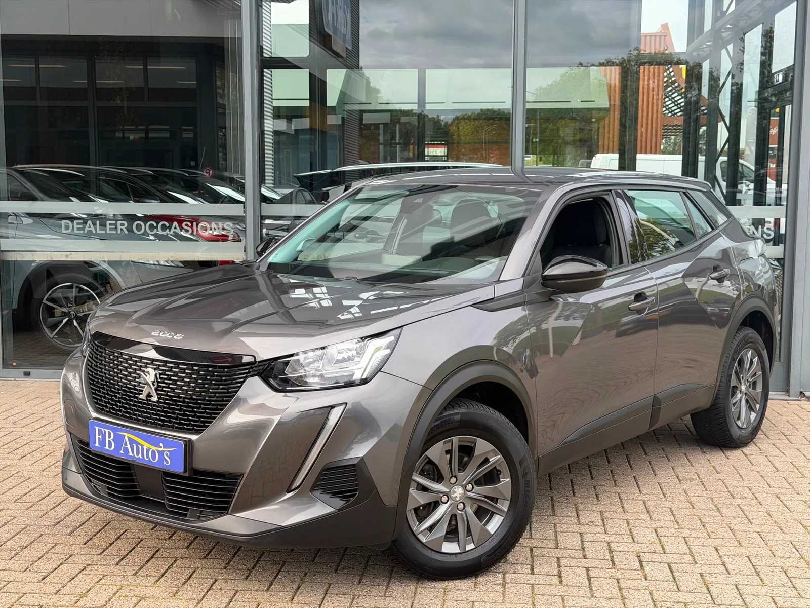 Peugeot 2008 (2022) — foto 1