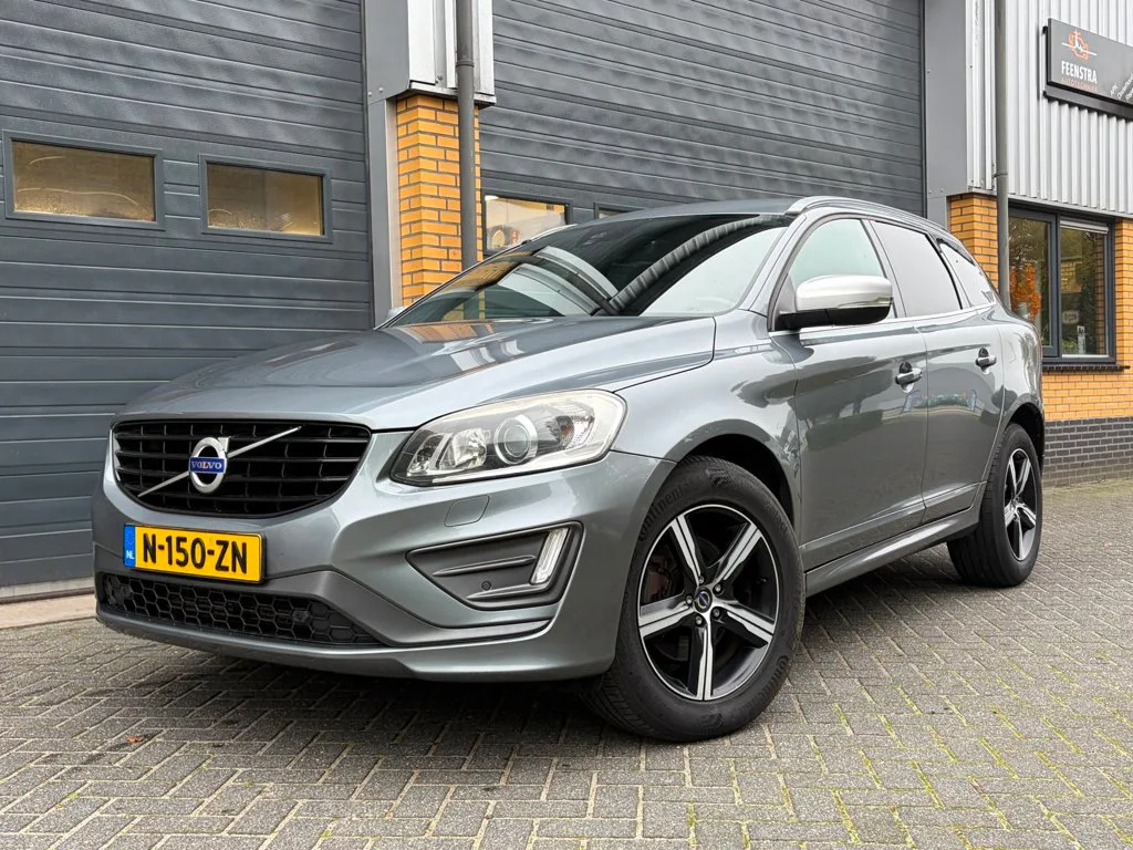 Volvo XC60 (2017) — foto 1