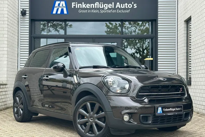 MINI Countryman (2015)