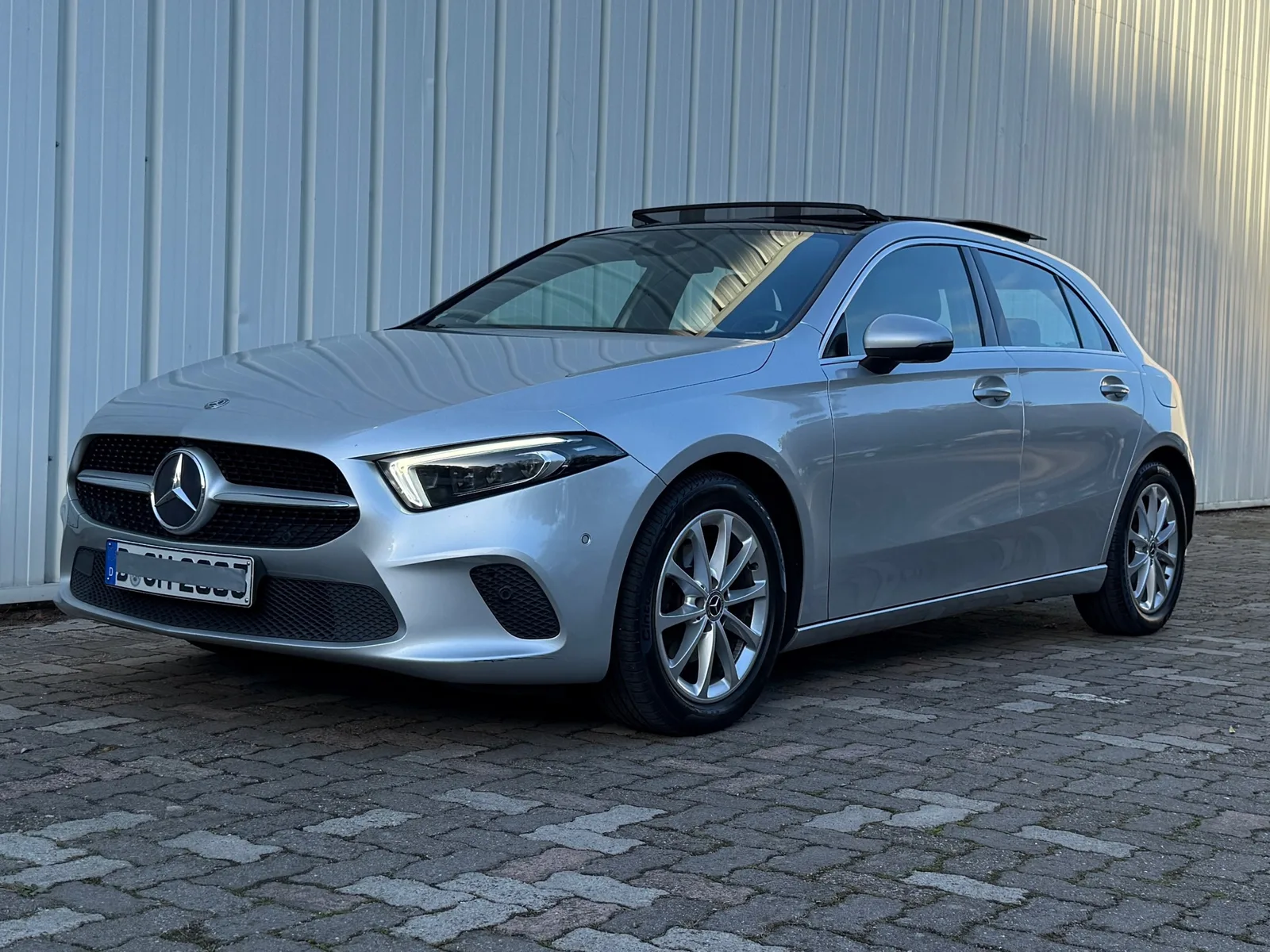 Mercedes-Benz A-Klasse (2019) — foto 1
