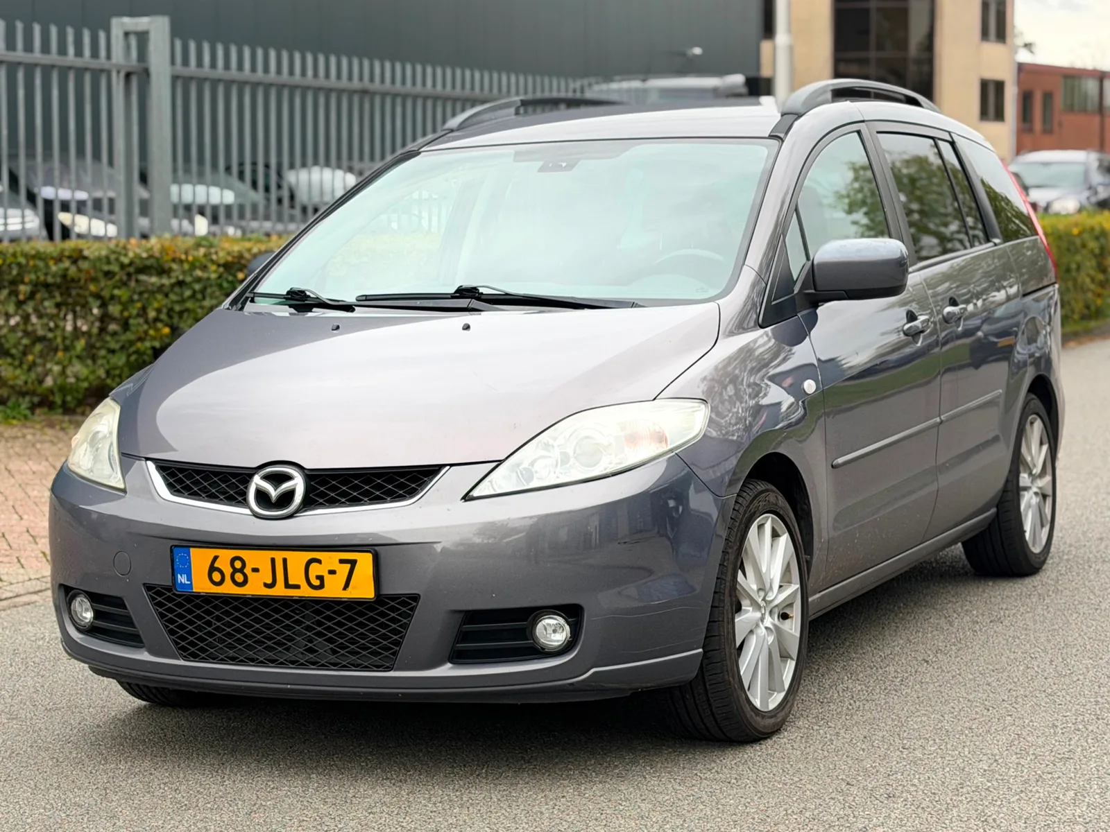 Mazda 5 (2009) — foto 1