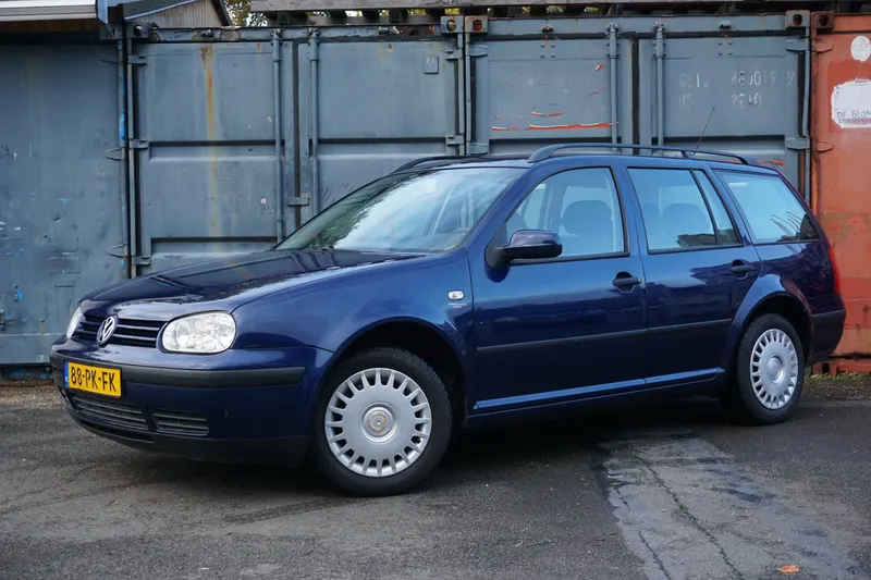 Volkswagen Golf (2004)