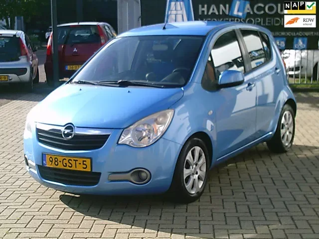 Opel Agila (2008) — foto 1