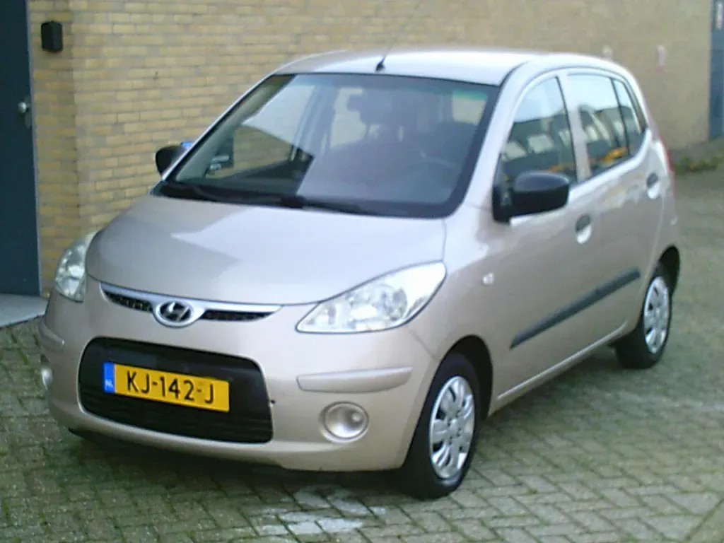 Hyundai i10 (2009) — foto 1