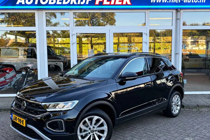 Volkswagen T-Roc (2024)